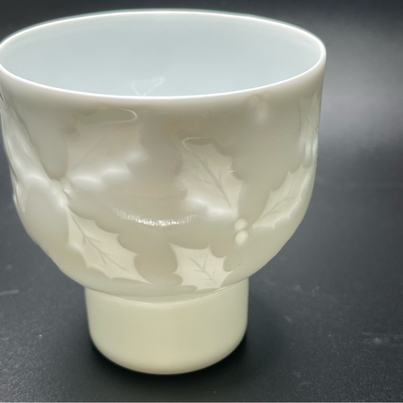 VTG Colonial Candle of Cape Cod Holly Ceramic Candle Holder w/Box Christmas - Picture 2 of 11